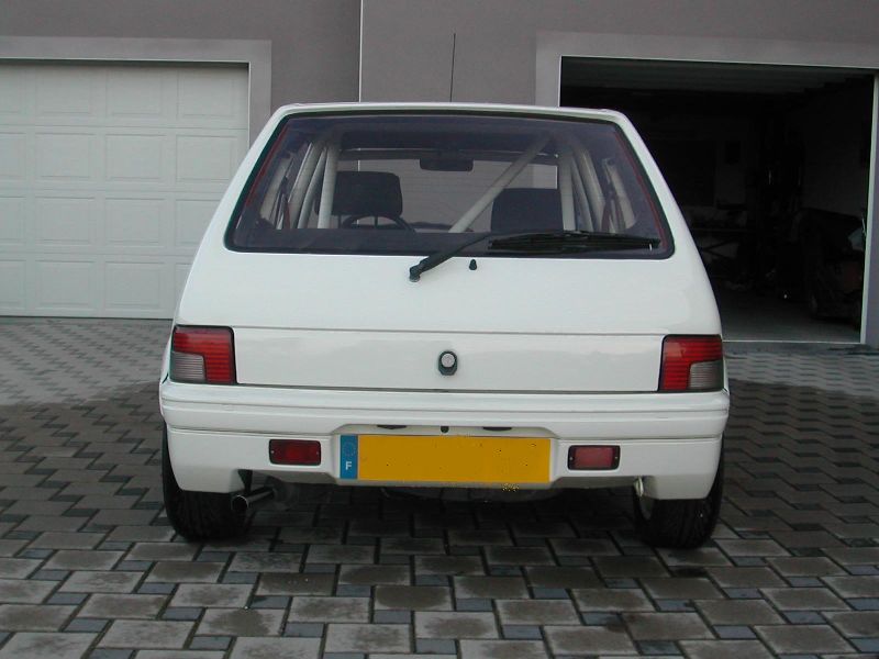 205 rallye 003.jpg