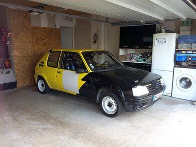 rallye dans garage.jpg