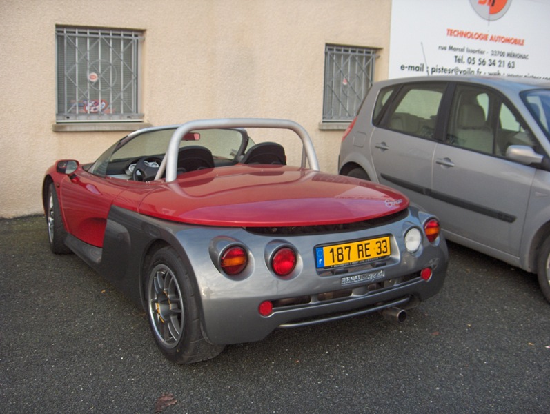 Speeder Renault