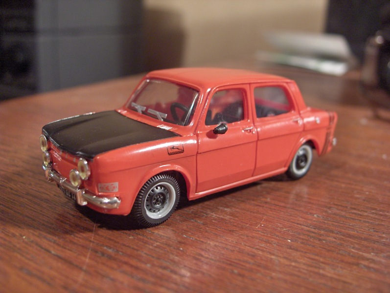 L'ancêtre de la Rallye 1,2 et 3:<br />La 1ère SIMCA 1000 Rallye,et je l'ai eue en vrai......