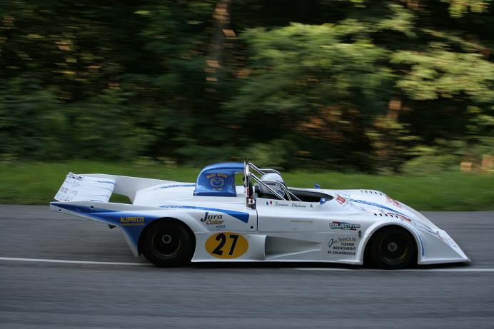 Vainqueur du Gr.C, le bruit du V6 Mazda 2l est aussi mélodieux qu'un BM ou un Alfa