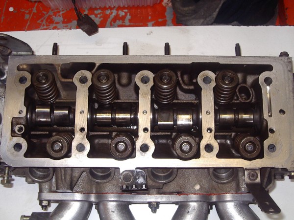 Haut Moteur ouvert [3] (600 x 450).jpg