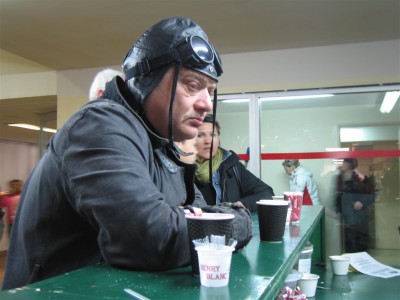 je n'suis pas un héros, 'faut pas croire ce que disent les journaux, je n'suis pas un héros, un hérooooooos, ooooooo