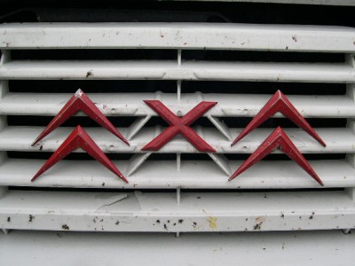 un insigne de calandre rare