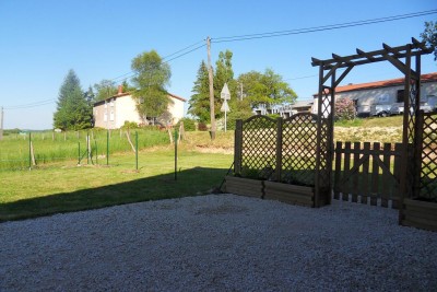 Pose du grillage le 24 mai 2010 006.jpg
