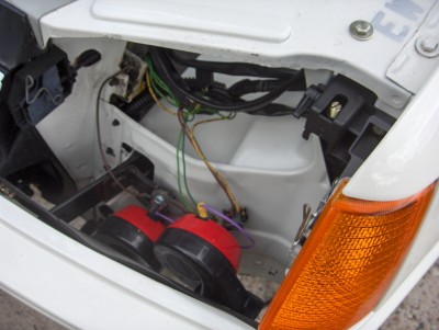 Nettoyage compartiment moteur,....côté gauche