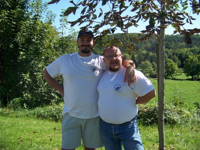 Les deux hommes et demi