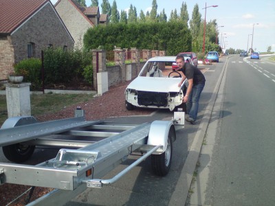 grâce à Baptiste et son nouveau plateau que nous avons ignauguré, sortie de la N°2 pour l'envoyer en carrosserie