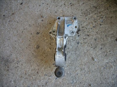 12-05-13 support moteur.JPG