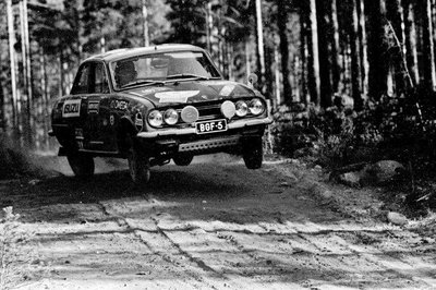 1000Lacs70IsuzuBellet1600GTG2P.Karha.jpg