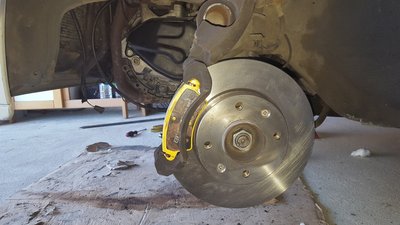Voila bv montée, plaquettes ebc jaune avec disque ferodo tout neuf...