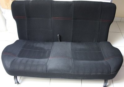 ... une photo de la banquette démontée !!!