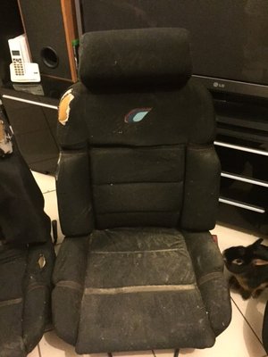 IMG_5508.JPG (105.45 Kio) Vu 2543 fois Koda, alias la terrine squate la photo ...