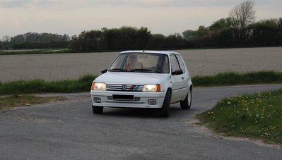 18052039_10207384783692723_1130003766_o[1].jpg