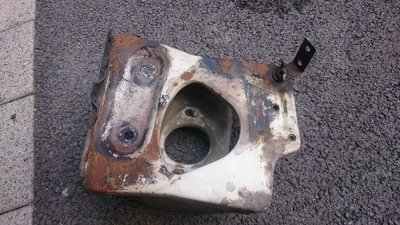 Support batterie 205.JPG