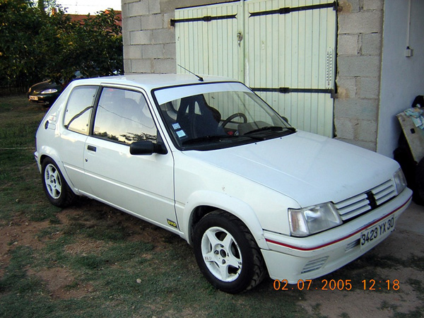 205 RALLYE F2000 (cousin Rupteurseb)