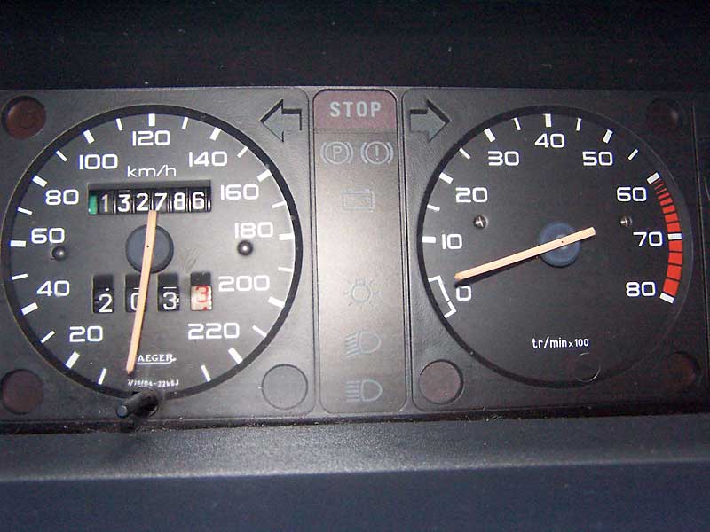 132786 pour la caisse<br />100000 pour le moteur<br />203 avec moi !