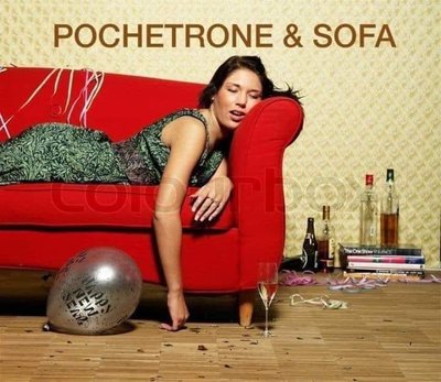 Pochtrone et sofa.jpg