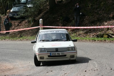 ES1 - 23-04-2006 10-51-02 (1) - 205 rallye - Pougny.JPG