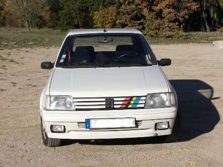 205 Rallye Manu 1.JPG
