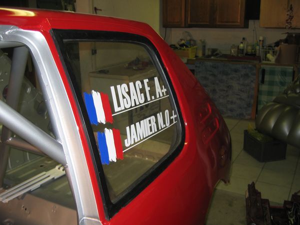 on dirait meme pas des vitres en makrolon!!!