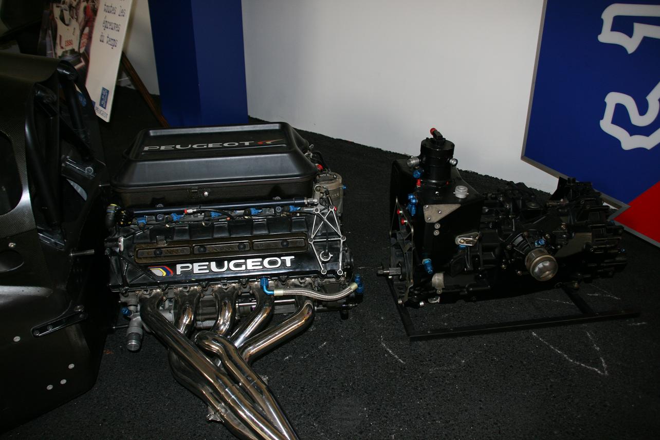 moteur de 905.JPG