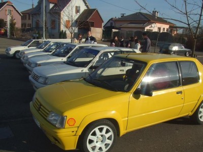 cui-cui qu'y faisait le p'tit nouveau canari.......