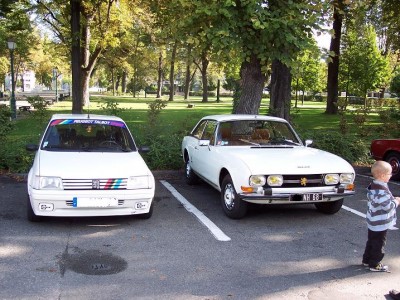 CAR.JPG