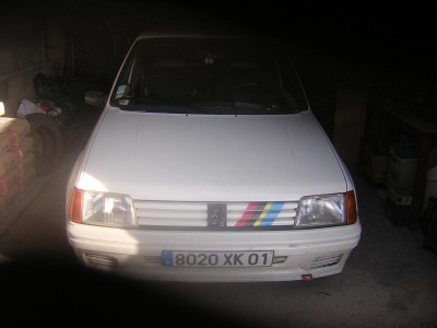 Une 205