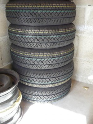 mes chaussettes toute neuve 165/70 R 13
