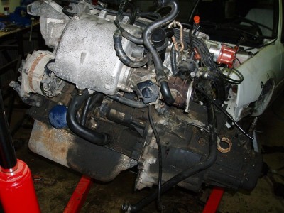 moteur rallye 1.9 sortie.JPG