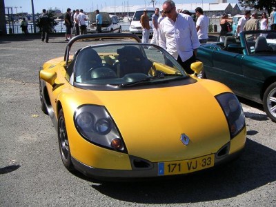 spider RHD red.jpg