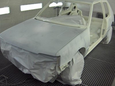 14 Octobre 2009 Carrosserie Rallye N°2 001.jpg (398.45 Kio) Vu 1463 fois Intèrieur repeint et extèrieur sous appret