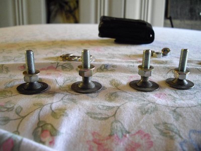 Assemblage avec écrou et rondelles