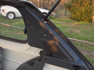 Restauration 19 Décembre 2009 007.jpg (410.57 Kio) Vu 1233 fois Custode Droite