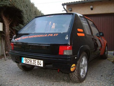 205 F2000.jpg