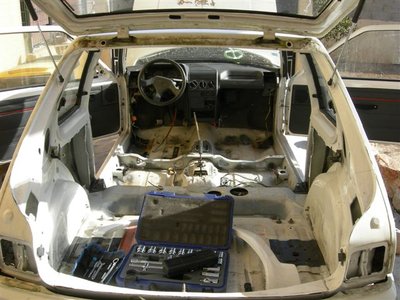 Démontage des sièges avant