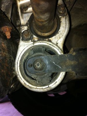 silentbloc moteur.jpg