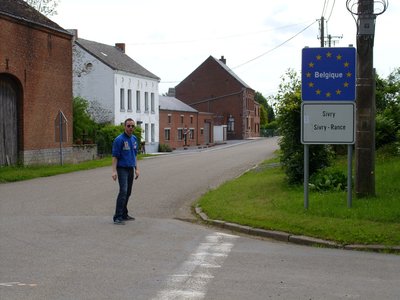 SS851421.JPG