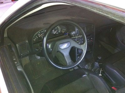 a défaut de rouler en rallye,il a le volant.<br />il y a que comme ça qui peu ce procurer des sensations....