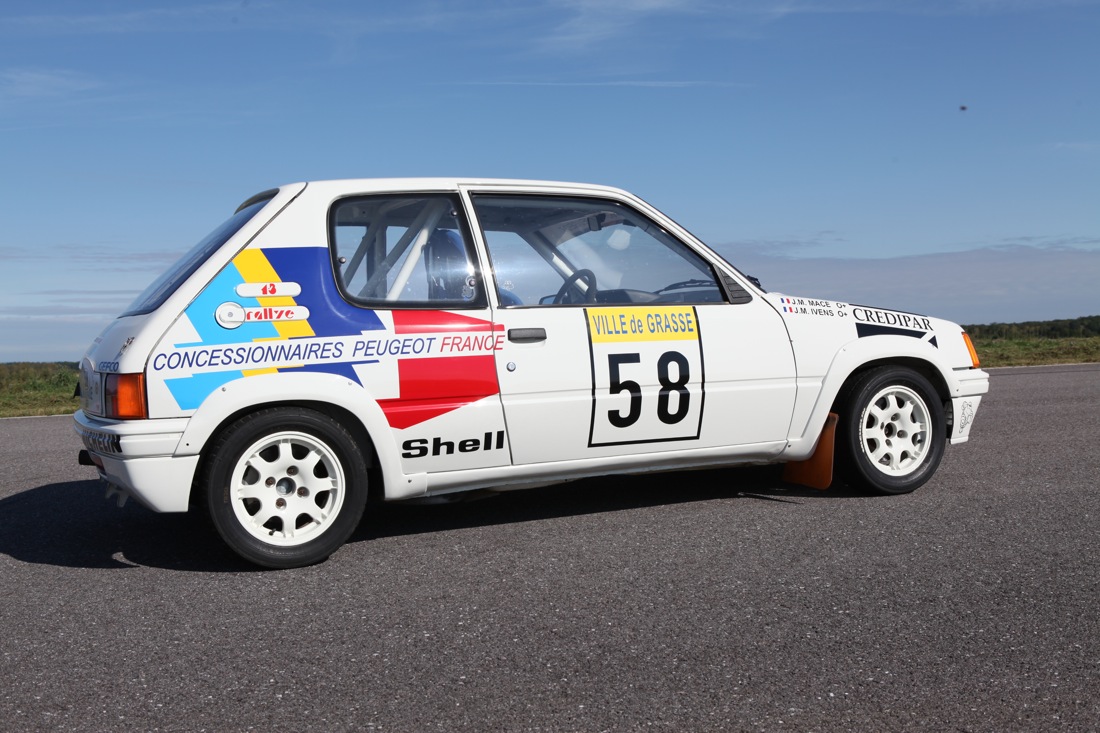 205 rallye de 88 File