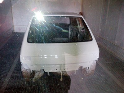 205 rallye peinture 001 retouche.jpg
