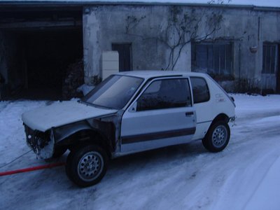 205 rallye-1.jpg