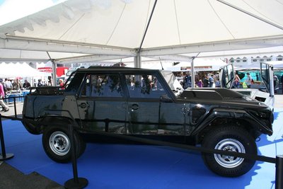 Bien avant le Cayenne, Lamborghini LM02