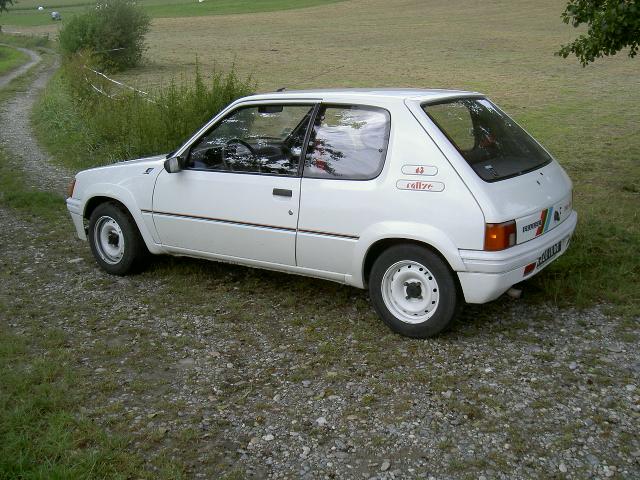 205 rallye.JPG