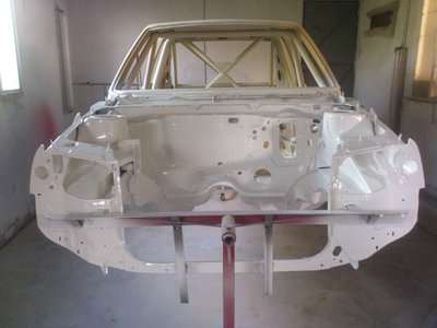 Peinture compartiment moteur