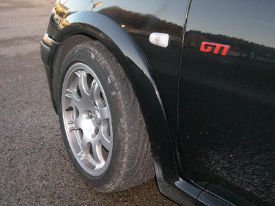 106 GTI et 205 Rallye 004.JPG