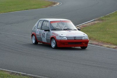 l'autre 205 rallye avec un bon moteur (ça s'entend)