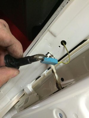 J'ai pas fait attention au démontage , c'est normal qu'il n'y a qu'un file ?