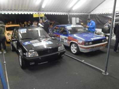 contrôle OK pour Stéphane, belle 205 et belle R11